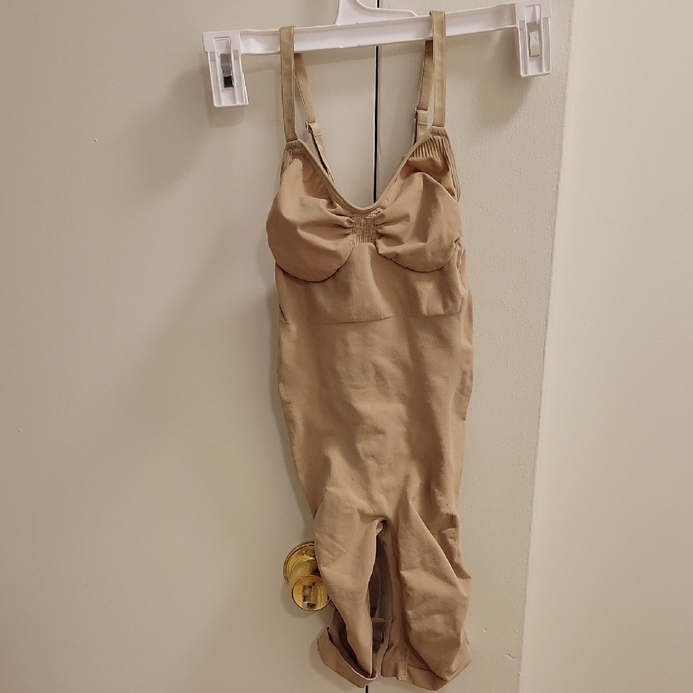 SKIMS Tan Shapewear Bodysuit